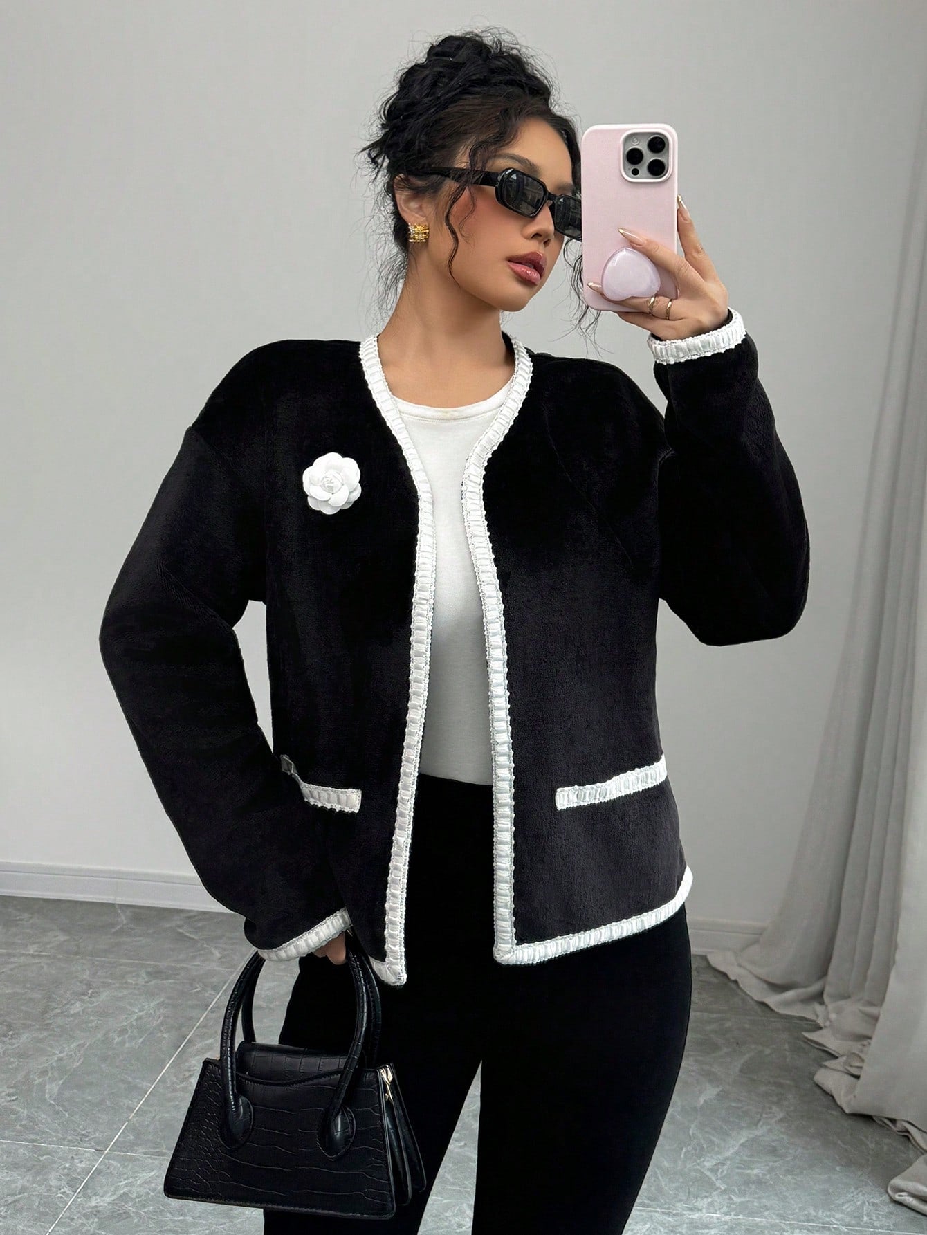 Elegant Floral Appliqué V-Neck Jacket