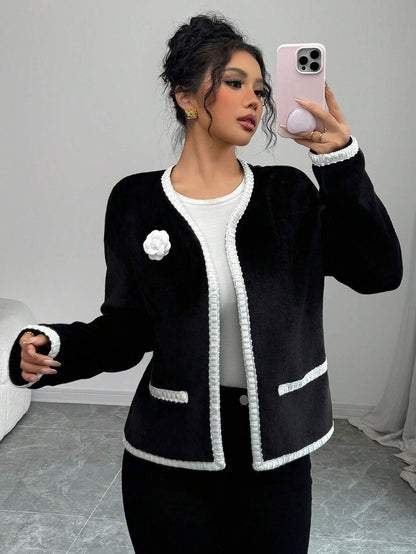 Elegant Floral Appliqué V-Neck Jacket