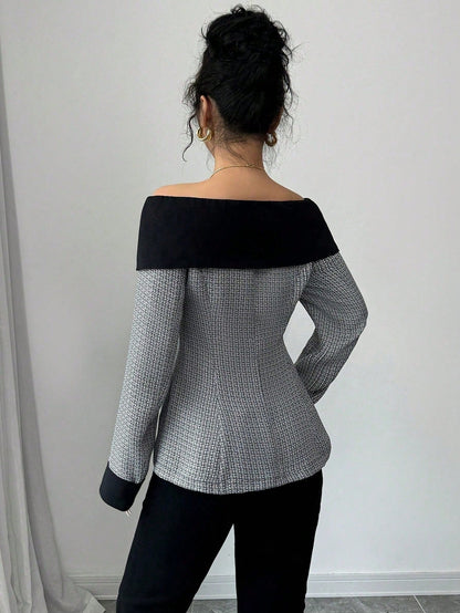 Minimalist Off-Shoulder V-Neck Jacket